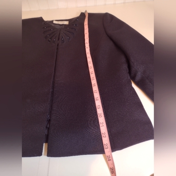 TAHARI Women's Black Blazer Size (14) - Picture 9 of 13